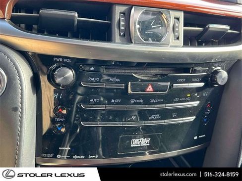 Used 2017 Lexus LX 570 4WD w/ Luxury Package image 36