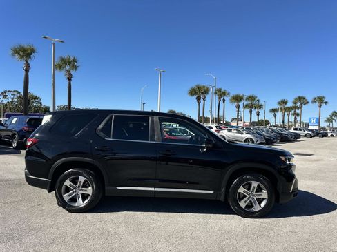 Certified 2024 Honda Pilot EX-L image 5