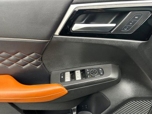 Used 2023 Mitsubishi Outlander SEL image 13