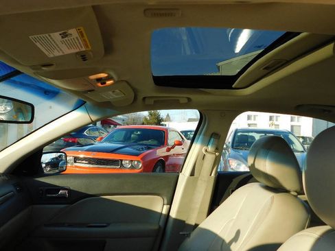 Used 2012 Ford Fusion SEL image 17