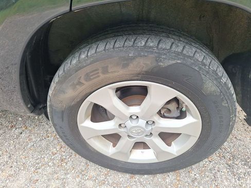 Used 2010 Toyota RAV4 Limited AWD/4WD image 25