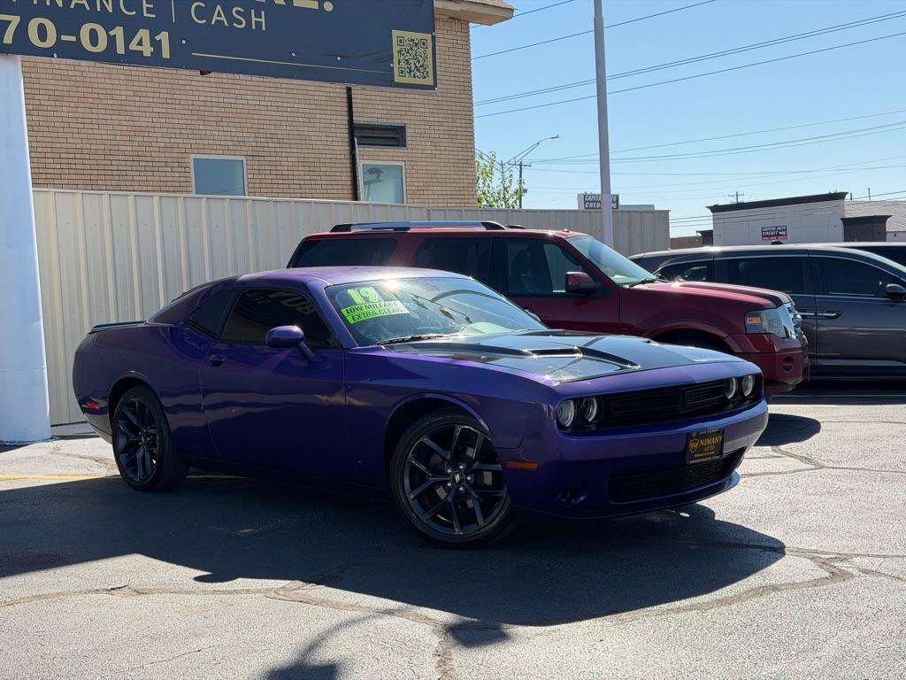 Used 2019 Dodge Challenger SXT w/ Blacktop Package RWD image 46