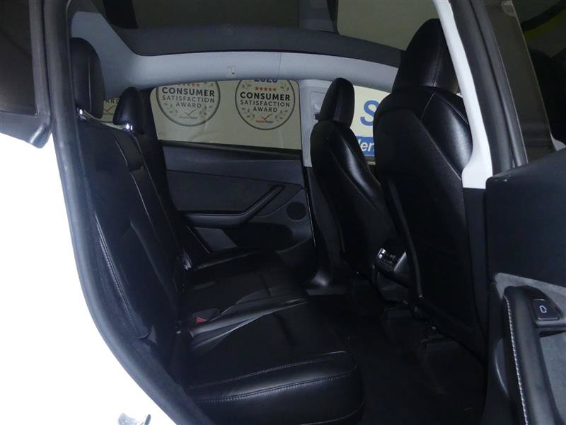 Used 2024 Tesla Model Y Long Range AWD/4WD image 20