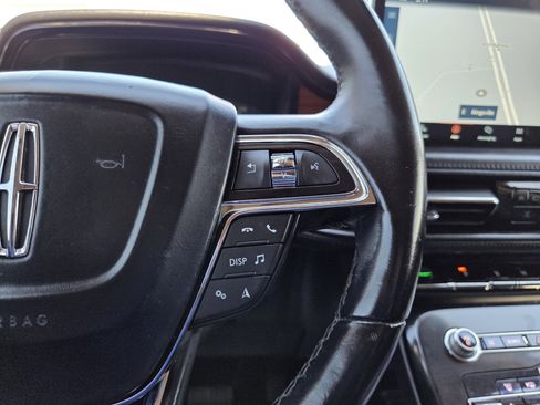 Used 2022 Lincoln Nautilus Reserve image 46