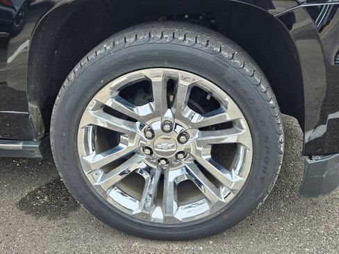 Used 2020 Chevrolet Tahoe Premier image 3