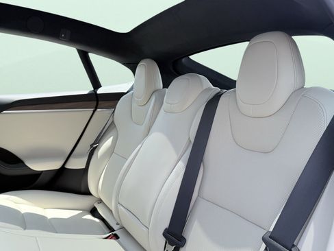 Used 2025 Tesla Model S AWD/4WD image 35