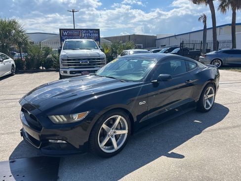 Used 2015 Ford Mustang GT image 1