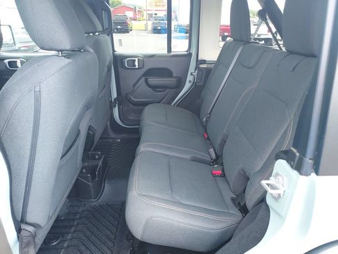 Used 2024 Jeep Wrangler Unlimited Sport AWD/4WD image 14