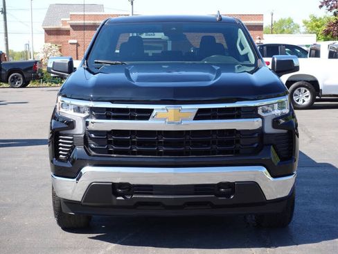 Used 2023 Chevrolet Silverado 1500 LT AWD/4WD image 6