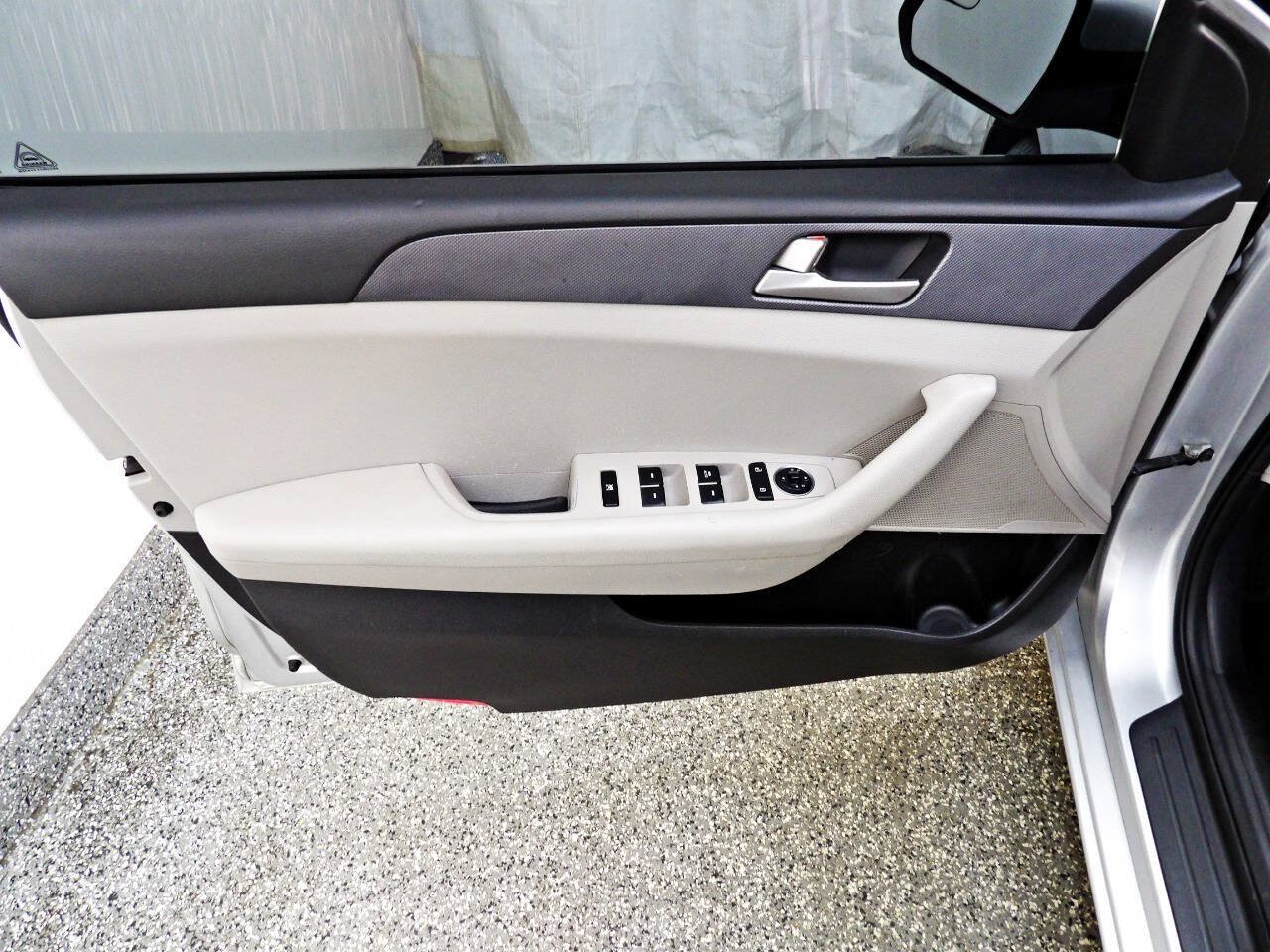 Used 2017 Hyundai Sonata SE FWD image 7