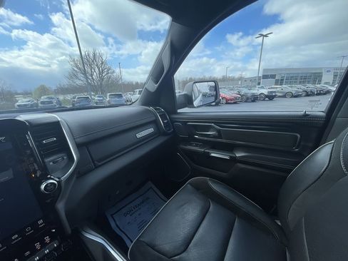 Used 2024 RAM 1500 Laramie image 11
