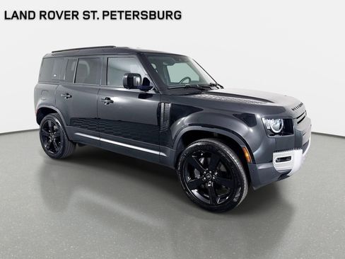 Used 2023 Land Rover Defender 110 S AWD/4WD image 3