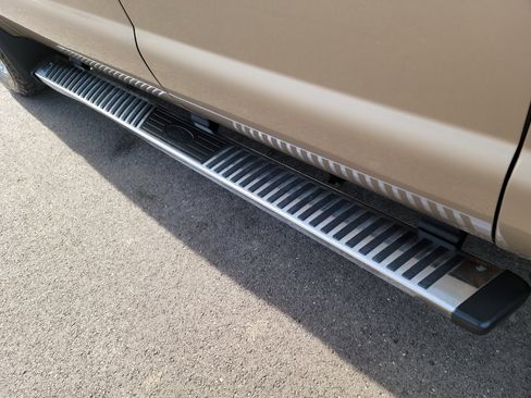 Used 2013 Ford F250 Lariat w/ Chrome Pkg image 24