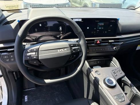 New 2026 Kia Sportage SX Prestige AWD/4WD image 17