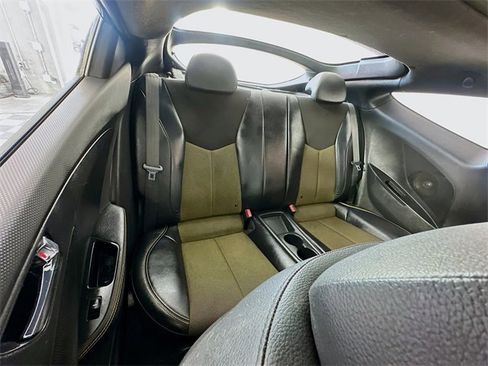 Used 2016 Hyundai Veloster w/ Option Group 03 image 25