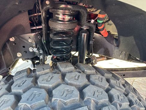 Used 2026 Ford F450 Lariat w/ FX4 Off-Road Package image 4