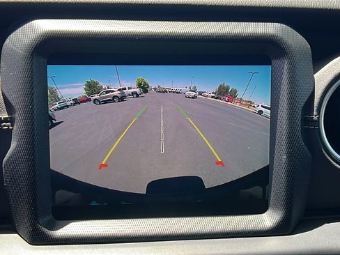 Used 2023 Jeep Wrangler Unlimited Sahara AWD/4WD image 24