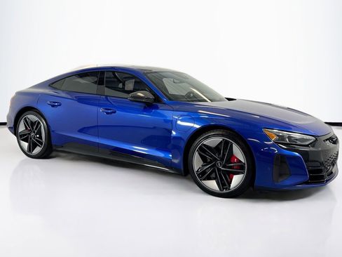 Used 2022 Audi RS e-tron GT w/ Year 1 Package image 3