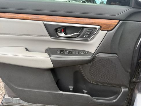 Used 2019 Honda CR-V Touring image 13