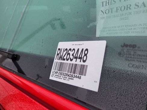 Used 2024 Jeep Wrangler Sahara image 10