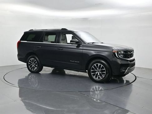 Certified 2025 Ford Expedition Platinum AWD/4WD image 3