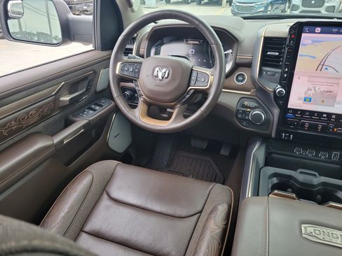 Used 2025 RAM 1500 Limited AWD/4WD image 17