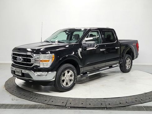 Used 2021 Ford F150 XLT w/ Equipment Group 301A Mid image 3