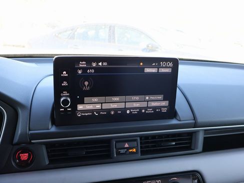 New 2025 Honda Pilot Touring image 21