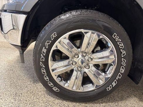 Used 2019 Ford F150 Lariat image 38