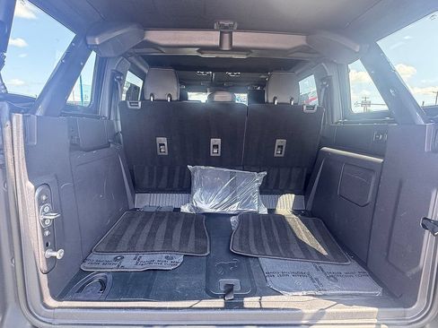 Used 2024 Ford Bronco Badlands AWD/4WD image 17