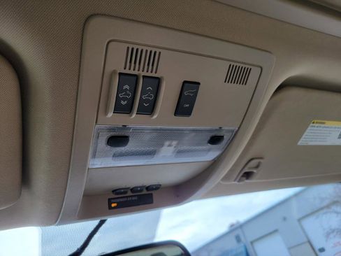 Used 2014 GMC Yukon Denali image 54