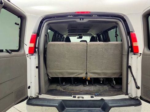 Used 2019 Chevrolet Express 3500 LT w/ LT Preferred Equipment Group RWD image 19