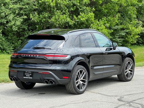 Certified 2026 Porsche Macan AWD/4WD image 6