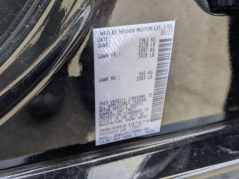 Used 2025 Nissan Altima 2.5 SV FWD image 31