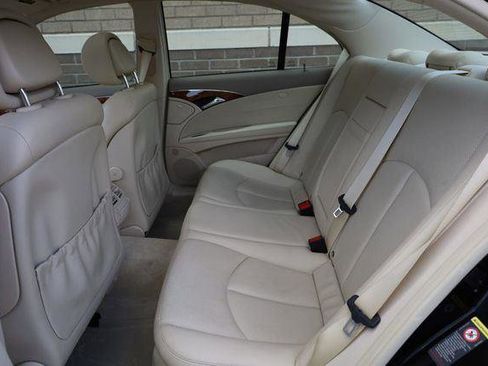 Used 2006 Mercedes-Benz E 350 4MATIC Sedan image 18