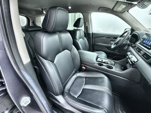 Used 2025 Honda Pilot EX-L image 29