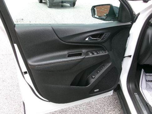 Used 2021 Chevrolet Equinox Premier FWD image 20