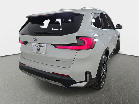 Used 2025 BMW X1 xDrive28i w/ Convenience Package image 38
