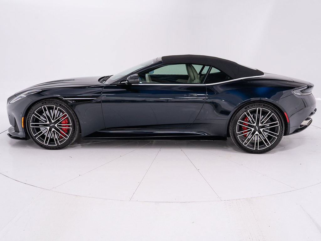Used 2024 Aston Martin DB12 Convertible RWD image 11