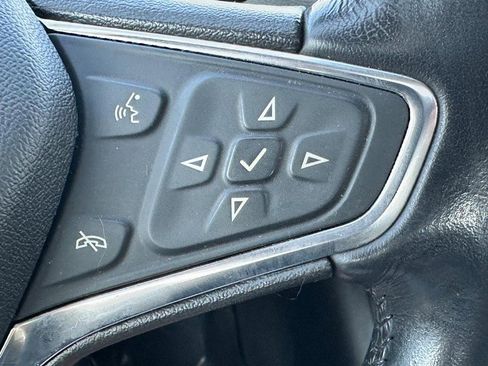 Used 2020 Chevrolet Malibu Premier FWD image 24
