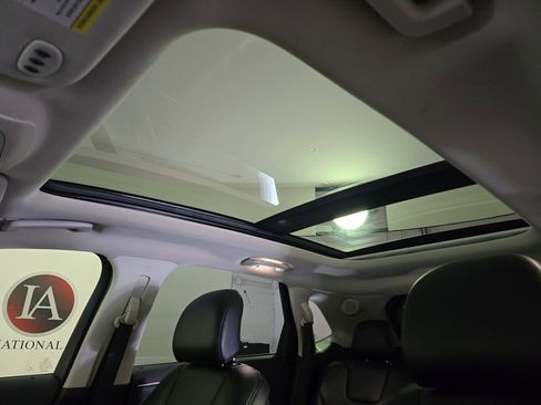 Used 2019 Ford Edge Titanium w/ Equipment Group 301A image 13