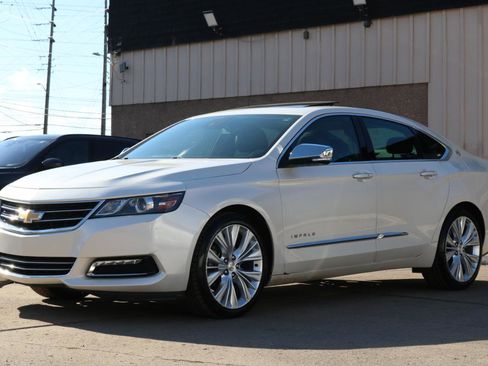 Used 2014 Chevrolet Impala LTZ image 14