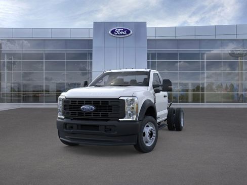 New 2026 Ford F550 4x4 Regular Cab Super Duty image 2