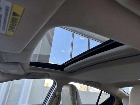 Used 2016 Acura ILX w/ Premium Package image 23