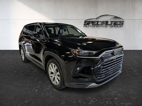Used 2024 Toyota Grand Highlander AWD image 1