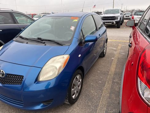 Used 2007 Toyota Yaris 2-Door Hatchback image 5