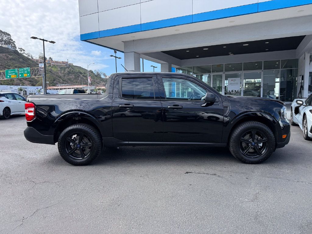 Used 2025 Ford Maverick XL w/ Equipment Group 102A AWD/4WD image 6