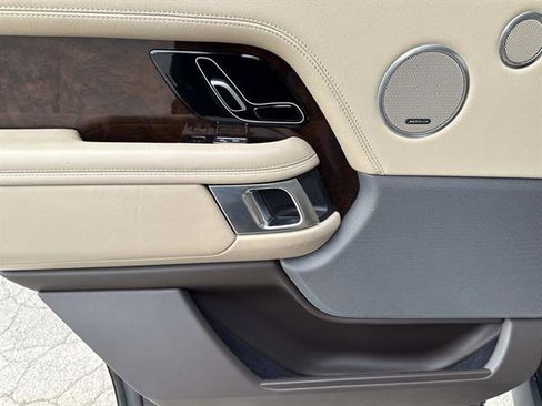 Used 2020 Land Rover Range Rover Long Wheelbase HSE image 11