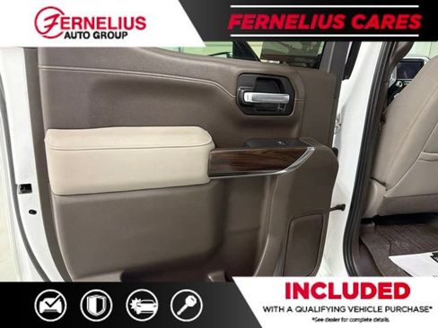 Used 2021 GMC Sierra 1500 SLT w/ SLT Premium Package AWD/4WD image 14