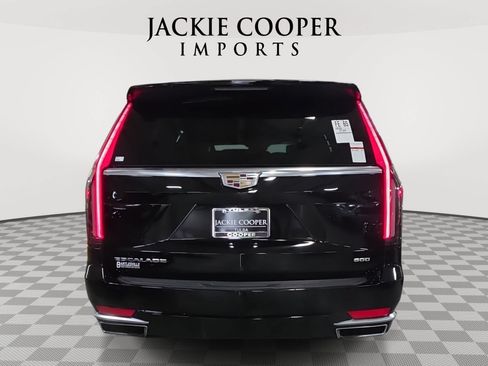 Used 2024 Cadillac Escalade Premium Luxury RWD image 6